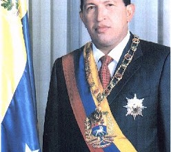 Hugo Chávez, Perde a batalha contra o câncer e morre aos 58 anos de idade.